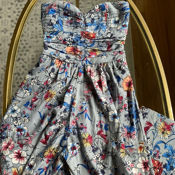 Grey Floral Strapless Silk Romper - new with tags from Marshalls - Picture 1 of 6